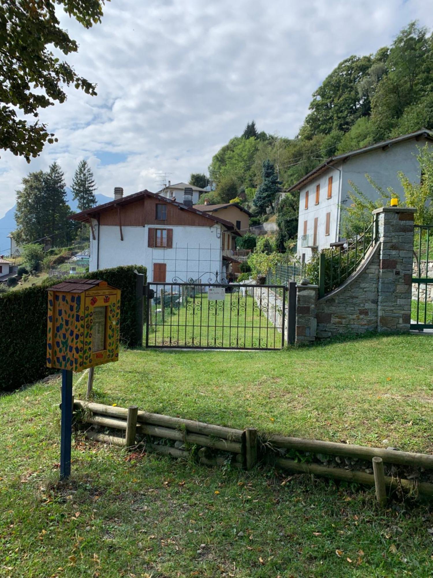 Casa Savina - Stupenda Vista Lago E Monti Plesio Bagian luar foto
