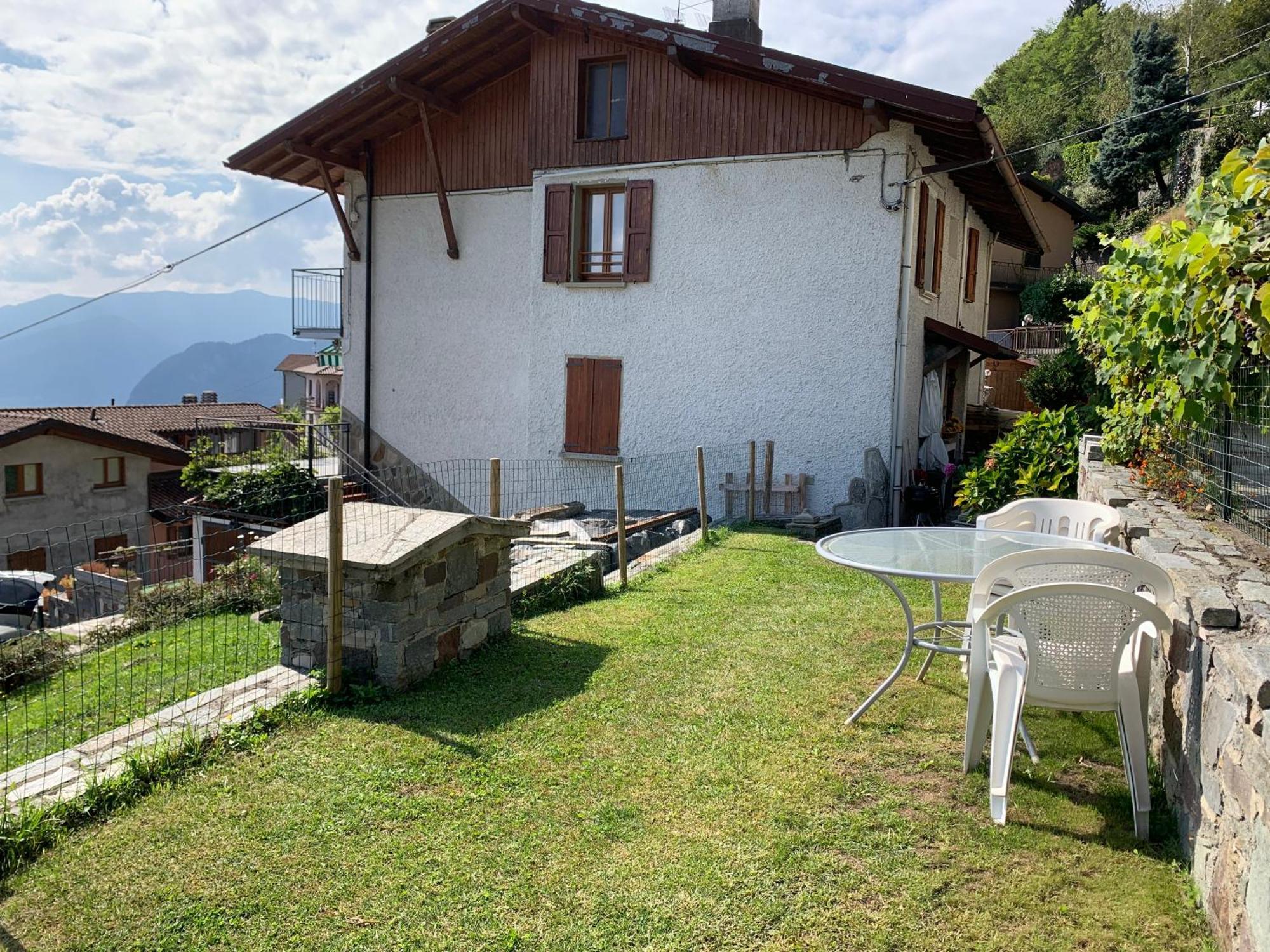 Casa Savina - Stupenda Vista Lago E Monti Plesio Bagian luar foto
